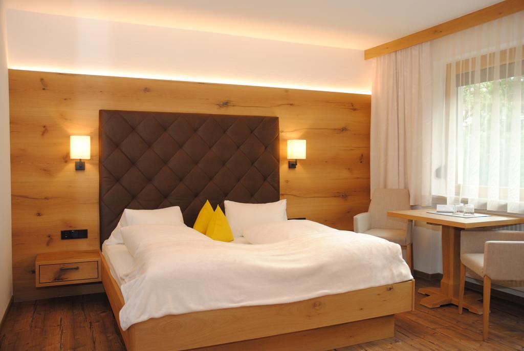 Gaestehaus Pirker 핑켄베르그 외부 사진