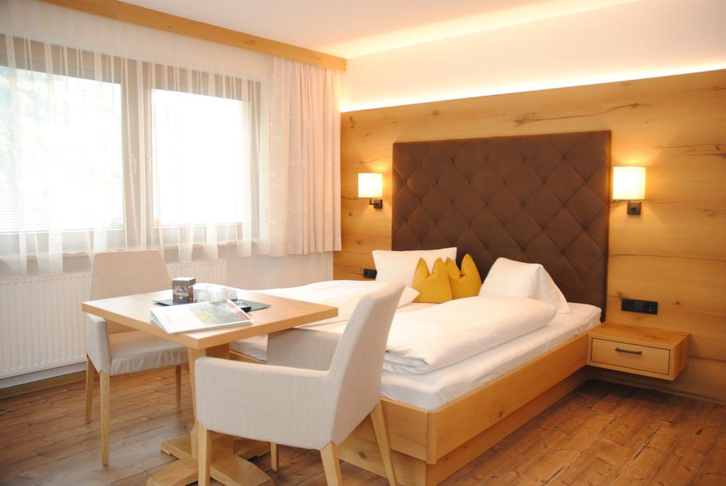 Gaestehaus Pirker 핑켄베르그 외부 사진